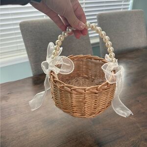 Flower girl wicker and pearl basket